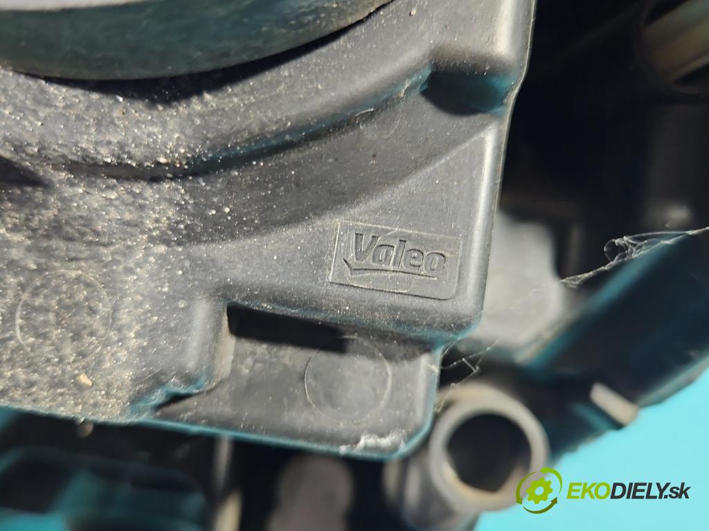 Peugeot 3008 I 2009-2016 1.6 hdi 109 HP manual 80 kW 1560 cm3 5- Reflektor: pravý 89903245 (Svetlo predné pravé)