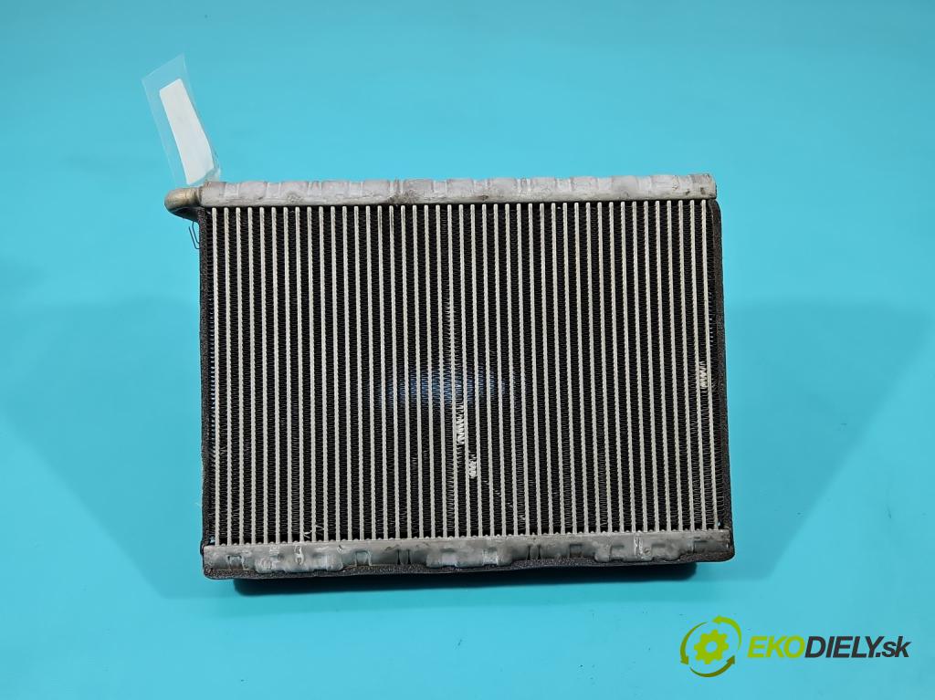 Peugeot 3008 I 2009-2016 1.6 hdi 109 hp manual 80 kW 1560 cm3 5- radiátor S3724002 (Radiátor topení)