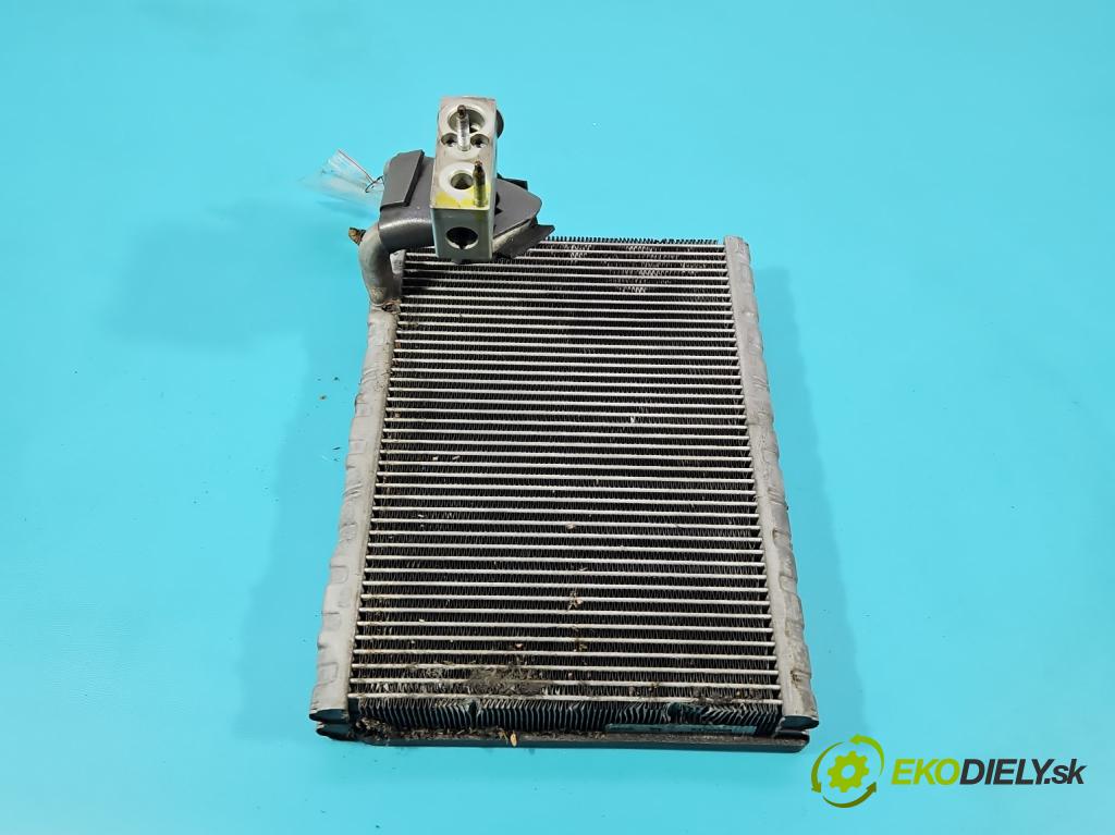 Peugeot 3008 I 2009-2016 1.6 hdi 109 hp manual 80 kW 1560 cm3 5- radiátor S3724002 (Radiátor topení)