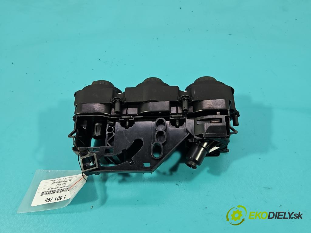 Seat Altea 1.9 tdi 105 hp manual 77 kW 1896 cm3 5- palubní deska panel topení