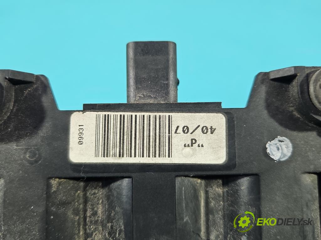 Seat Altea 1.9 tdi 105 HP manual 77 kW 1896 cm3 5- ventil magnetické: 6Q0906625 (Ventil ostatné)