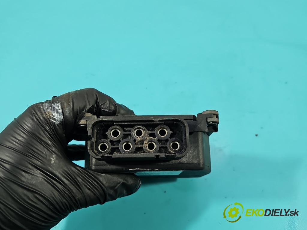 Seat Altea 1.9 tdi 105 HP manual 77 kW 1896 cm3 5- ventil magnetické: 6Q0906625 (Ventil ostatné)