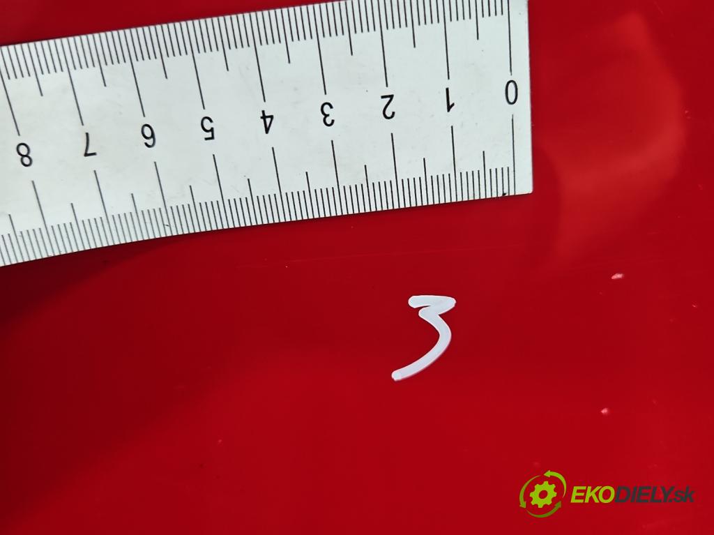 Vw Passat B7 2010-2014 2.0 tdi 140 hp manual 103 kW 1968 cm3 4- dveře zadní pravé  (Klika dveří ostatní)