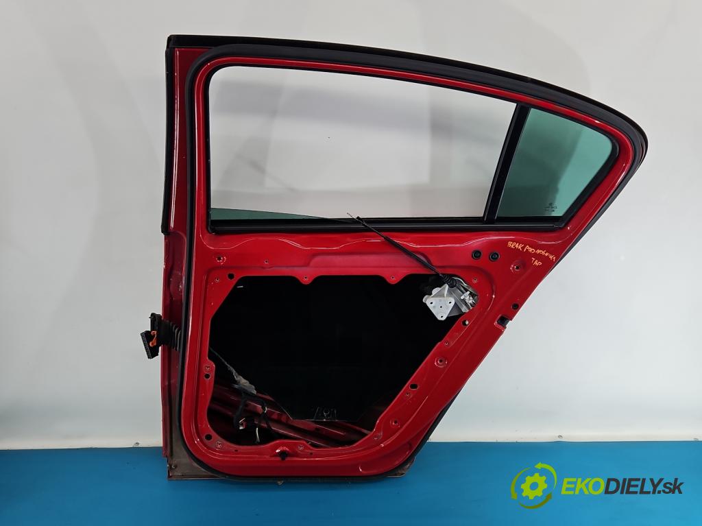 Vw Passat B7 2010-2014 2.0 tdi 140 hp manual 103 kW 1968 cm3 4- dveře zadní pravé  (Klika dveří ostatní)