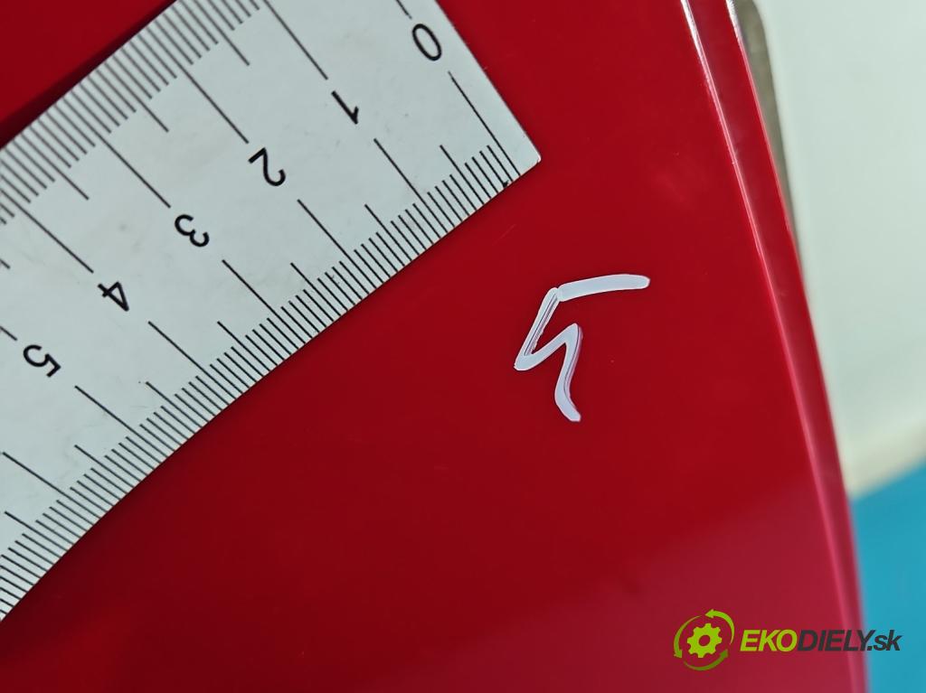 Vw Passat B7 2010-2014 2.0 tdi 140 hp manual 103 kW 1968 cm3 4- dveře zadní pravé  (Klika dveří ostatní)