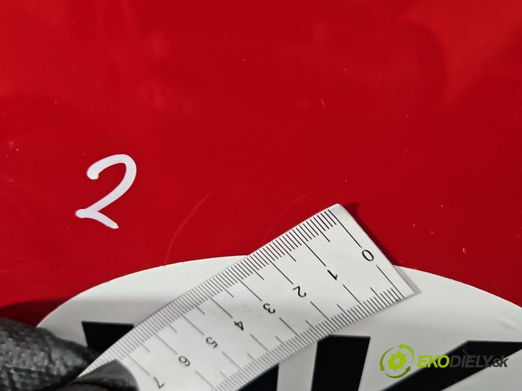 Vw Passat B7 2010-2014 2.0 tdi 140 hp manual 103 kW 1968 cm3 4- zadní kufrové dveře  (Zadní kapota (kufr))