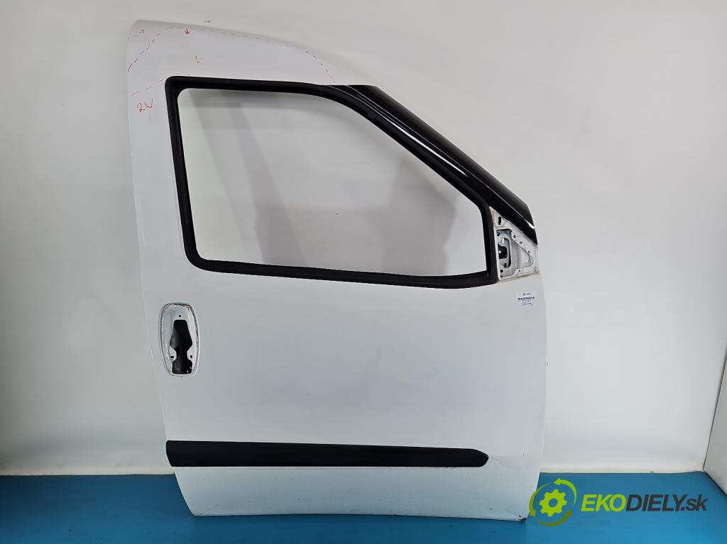 Fiat Doblo II 2010- 1.4 120 HP manual 88 kW 1368 cm3 5- dvere predné pravé  (Kľučka dverí ostatné)
