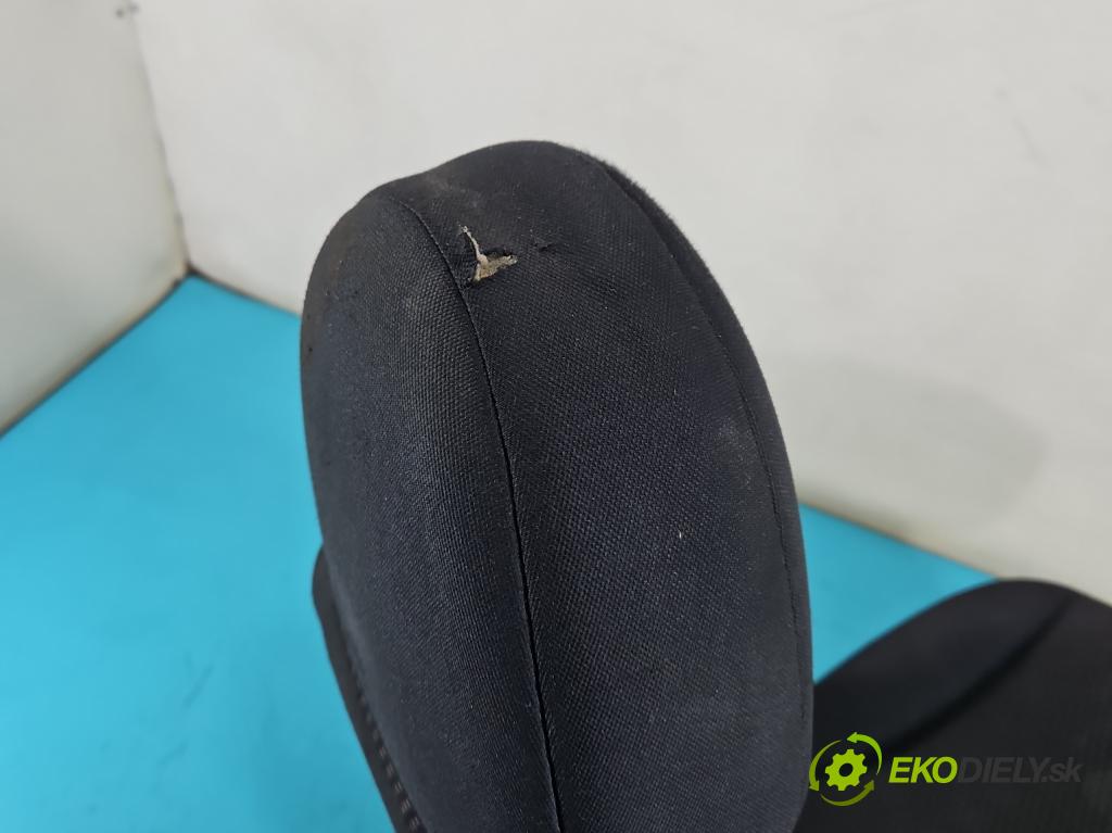 Nissan Note I 2006-2012 1.6 16V 110 HP manual 81 kW 1598 cm3 5- Sedačka pravý (Sedadlo)