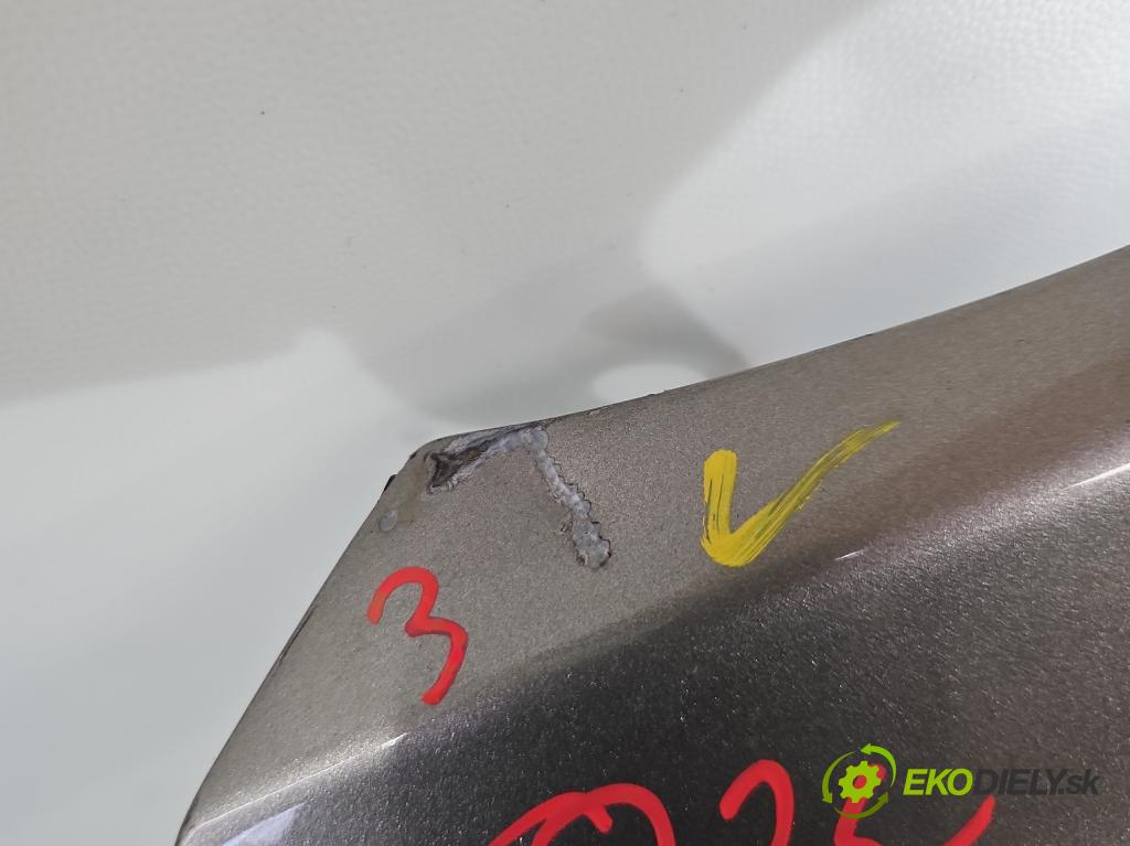 Lexus IS III 2014-2025 2.5 vvti 181KM automatic 133 kW 2494 cm3 4- blatnik přední levý  (Levý přední blatník)