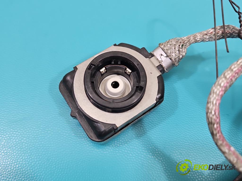 Lexus IS III 2014-2025 2.5 vvti 181KM automatic 133 kW 2494 cm3 4- střídač: xenon 85967-45010 (Riadiaca jednotka xenónu)