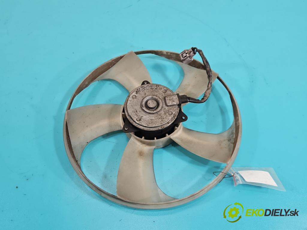 Lexus IS III 2014-2025 2.5 vvti 181KM automatic 133 kW 2494 cm3 4- ventilátor chladič