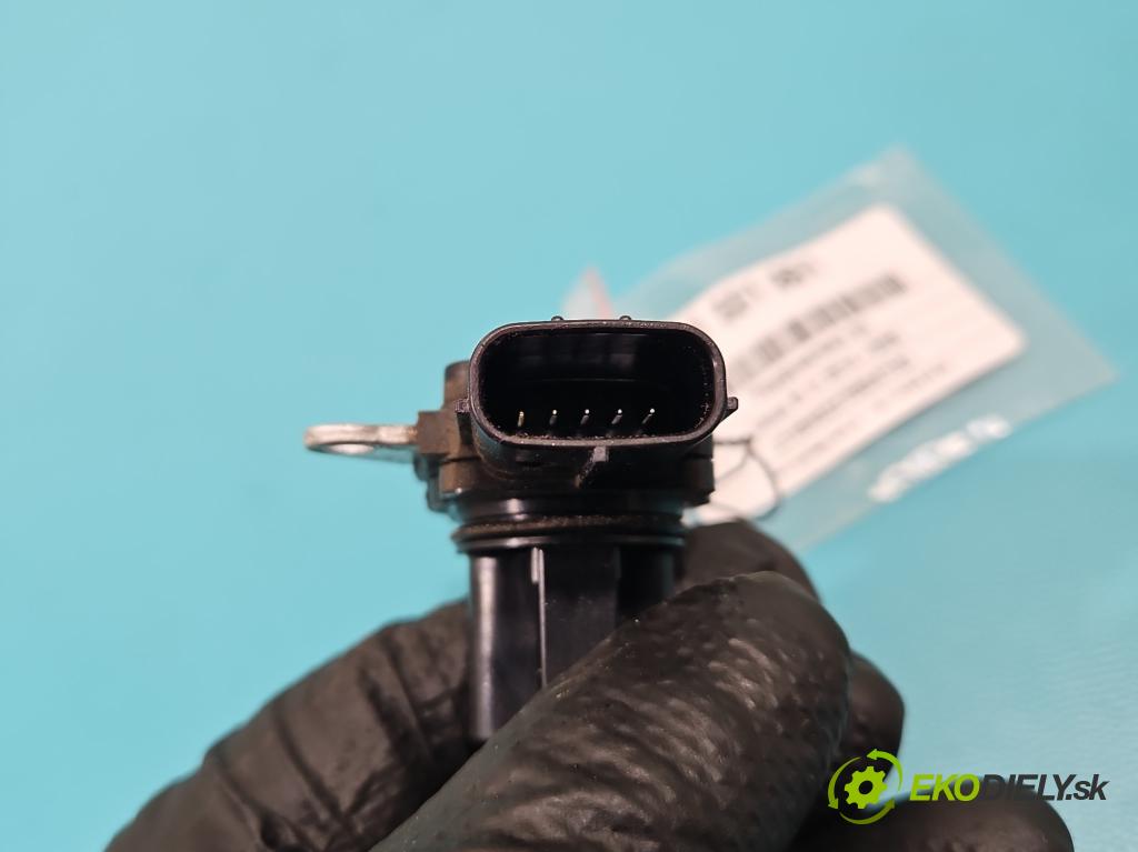 Lexus IS III 2014-2025 2.5 vvti 181KM automatic 133 kW 2494 cm3 4- průtokoměr: 22204-0V020 (Váha vzduchu)