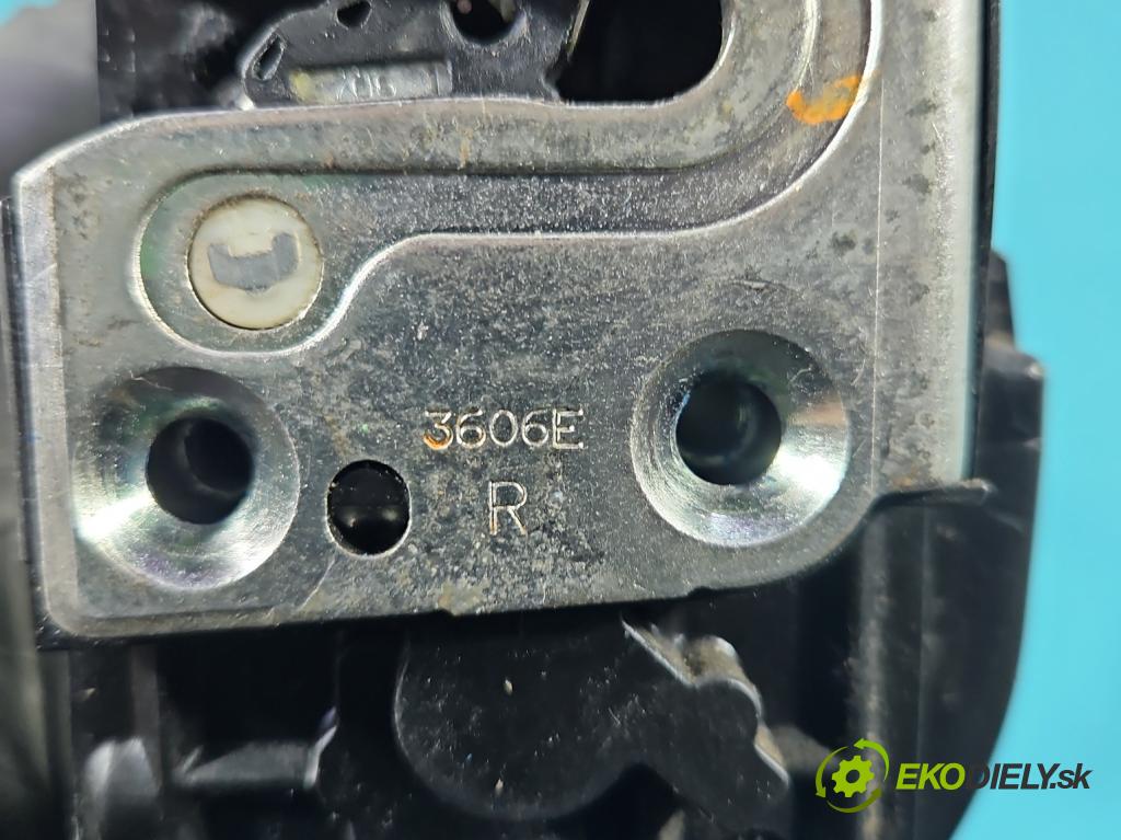 Nissan Note I 2006-2012 1.6 16V 110 hp manual 81 kW 1598 cm3 5- zámek přední pravý 3606E