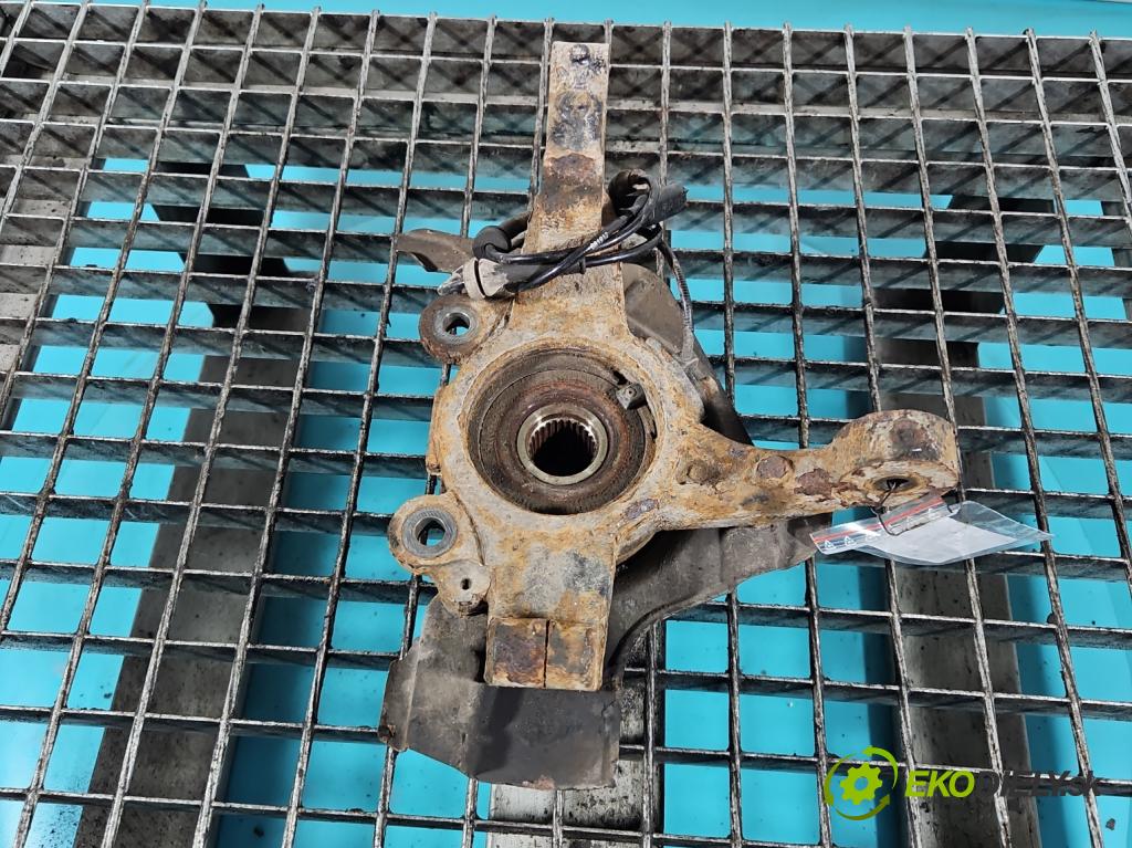 Fiat Doblo II 2010- 1.4 120 hp manual 88 kW 1368 cm3 5- náboj pravé  (Náboj kola)