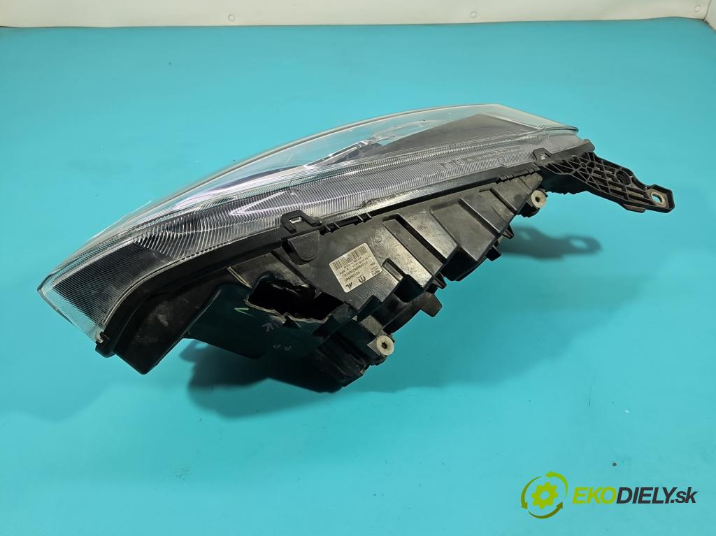 Fiat Doblo II 2010- 1.4 120 HP manual 88 kW 1368 cm3 5- Reflektor: pravý 521094560 (Svetlo predné pravé)