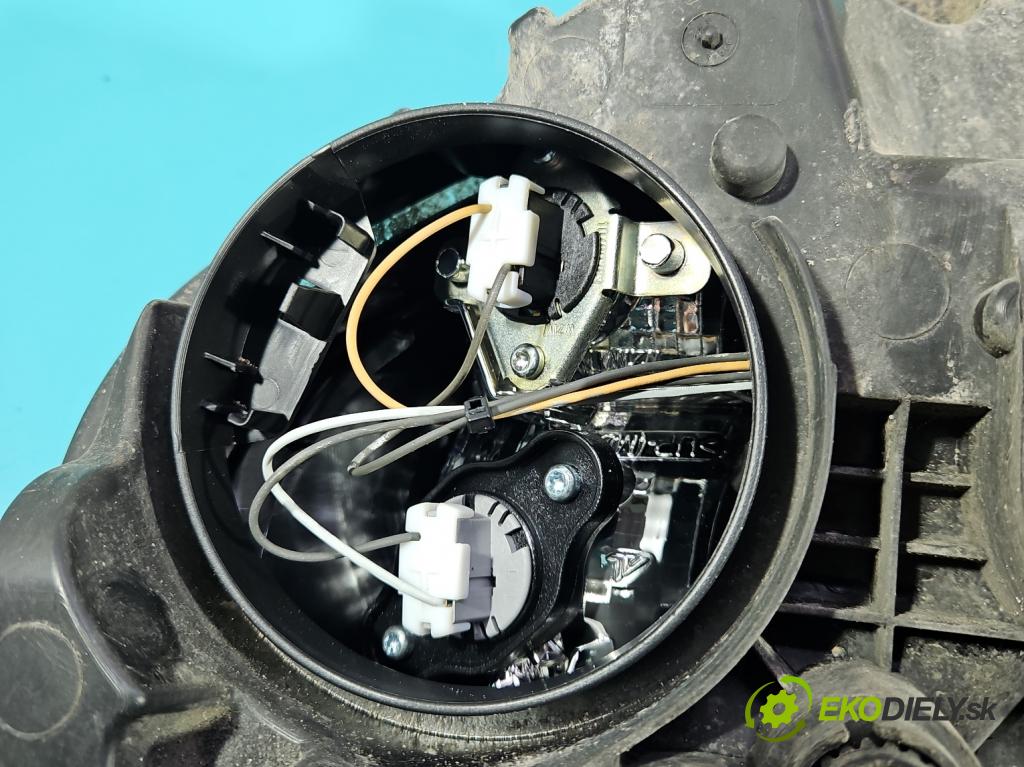 Fiat Doblo II 2010- 1.4 120 HP manual 88 kW 1368 cm3 5- Reflektor: pravý 521094560 (Svetlo predné pravé)