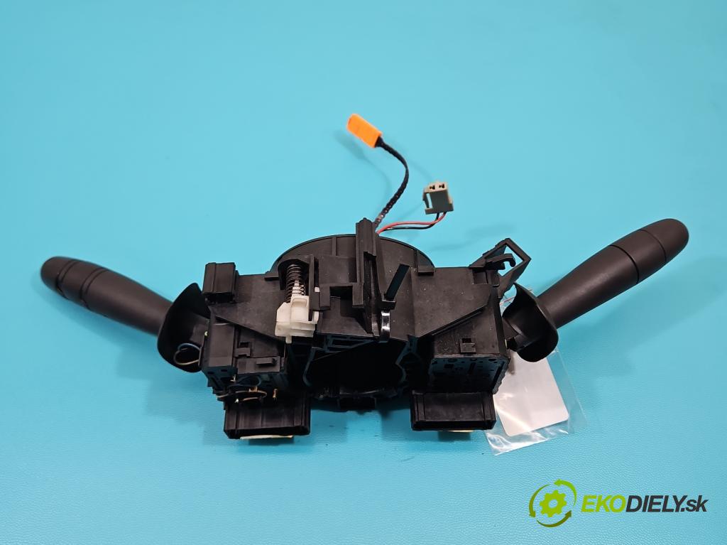 Renault Trafic II 2001-2014 1.9 dci 82 HP manual 60 kW 1870 cm3 5- prepínač komplex: 8200070265 (Prepínacie páčky pod volantom)