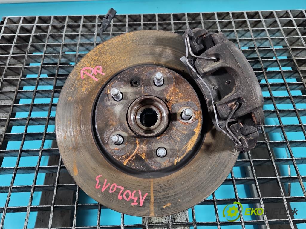 Opel Astra V  2015- 1.5 cdti 122 hp manual 90 kW 1496 cm3 5- náboj pravé  (Náboj kola)