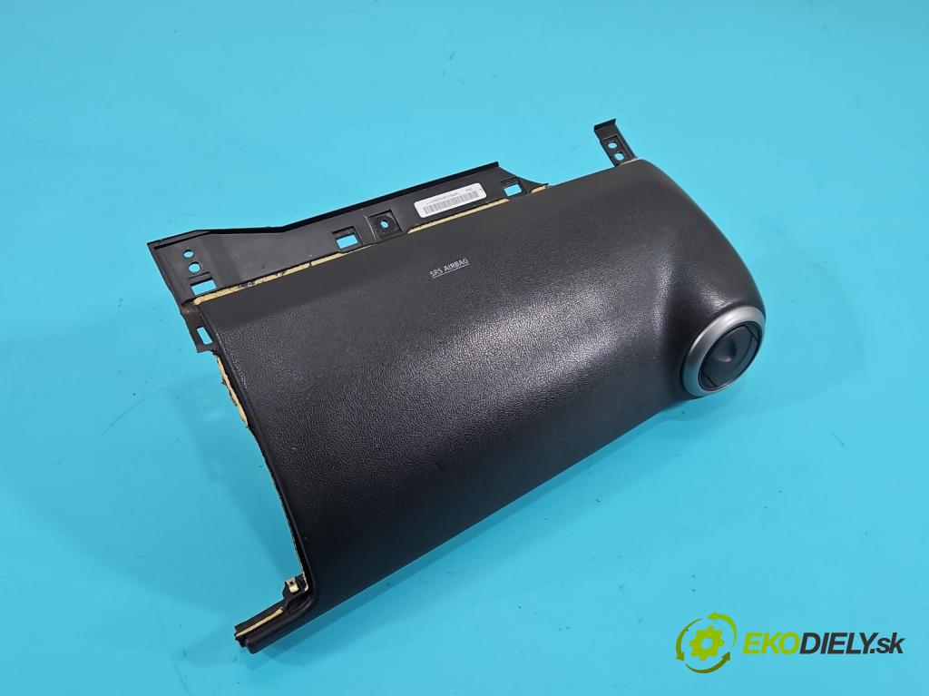 Nissan Note I 2006-2012 1.6 16V 110 HP manual 81 kW 1598 cm3 5- airbag vzduch: spolujezdce:  (Airbag)