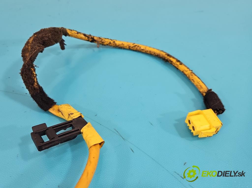 Fiat Seicento 1.1 54 hp manual 40 kW 1108 cm3 3- polštáře: vzduchové soubor: