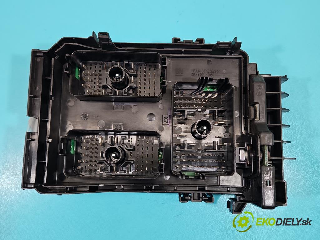 Opel Astra V  2015- 1.5 cdti 122 hp manual 90 kW 1496 cm3 5- skříňka pojistková 39216535 (Pojistková skříňka)