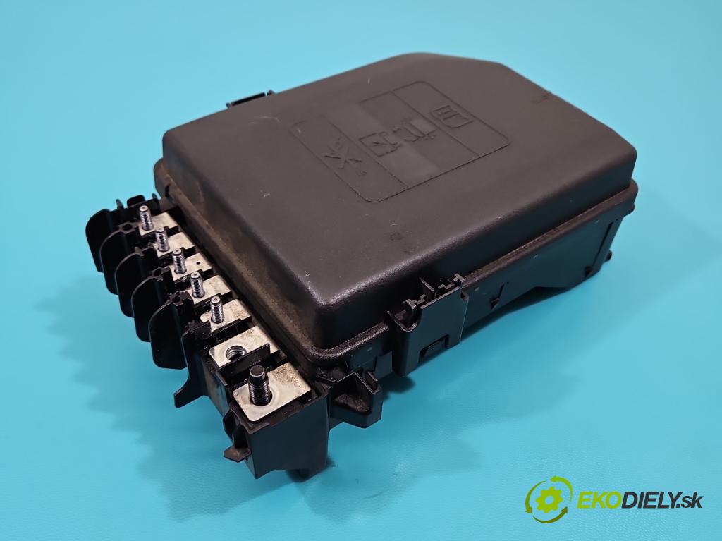 Opel Astra V  2015- 1.5 cdti 122 hp manual 90 kW 1496 cm3 5- skříňka pojistková 39216535 (Pojistková skříňka)