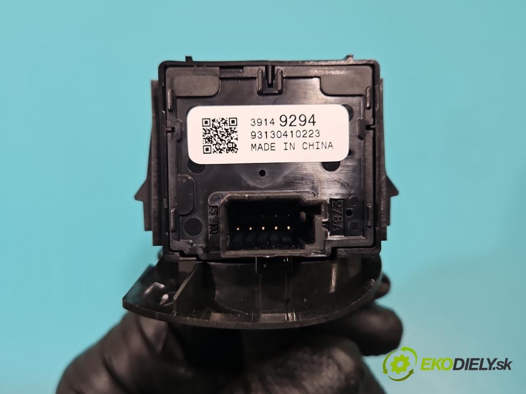 Opel Astra V  2015- 1.5 cdti 122 HP manual 90 kW 1496 cm3 5- prepínač komplex: 39149294 (Prepínacie páčky pod volantom)