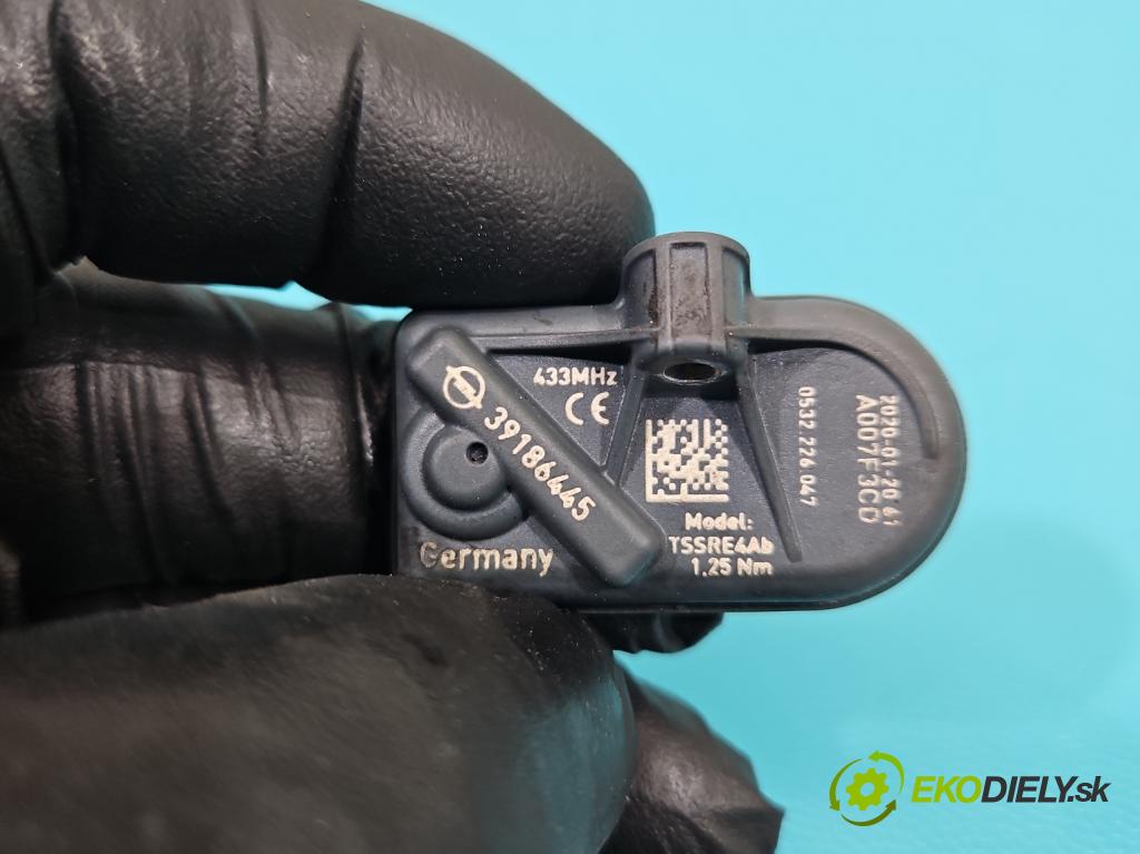 Opel Astra V  2015-2022 1.5 cdti 122 hp manual 90 kW 1496 cm3 5- snímač tlaku pneumatika 39186445 (Snímač tlaku v pneumatice)