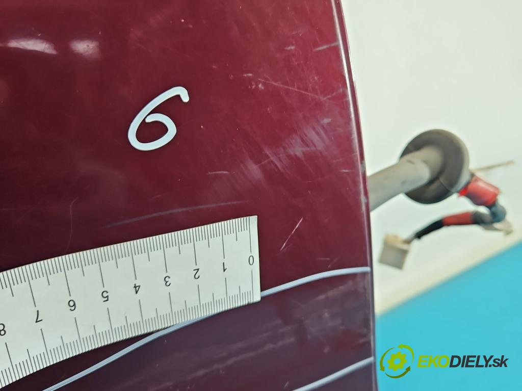 Toyota Carina E 1992-1998 1.6 16V 110 hp manual 81 kW 1587 cm3 4- dveře zadní pravé  (Klika dveří ostatní)