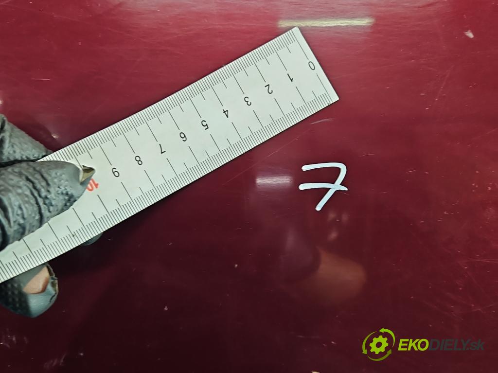 Toyota Carina E 1992-1998 1.6 16V 110 hp manual 81 kW 1587 cm3 4- dveře zadní pravé  (Klika dveří ostatní)