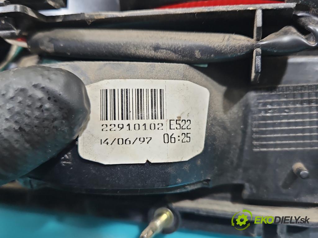Toyota Carina E 1992-1998 1.6 16V 110 hp manual 81 kW 1587 cm3 4- světlo zadní levé 22910102 (Klika dveří ostatní)