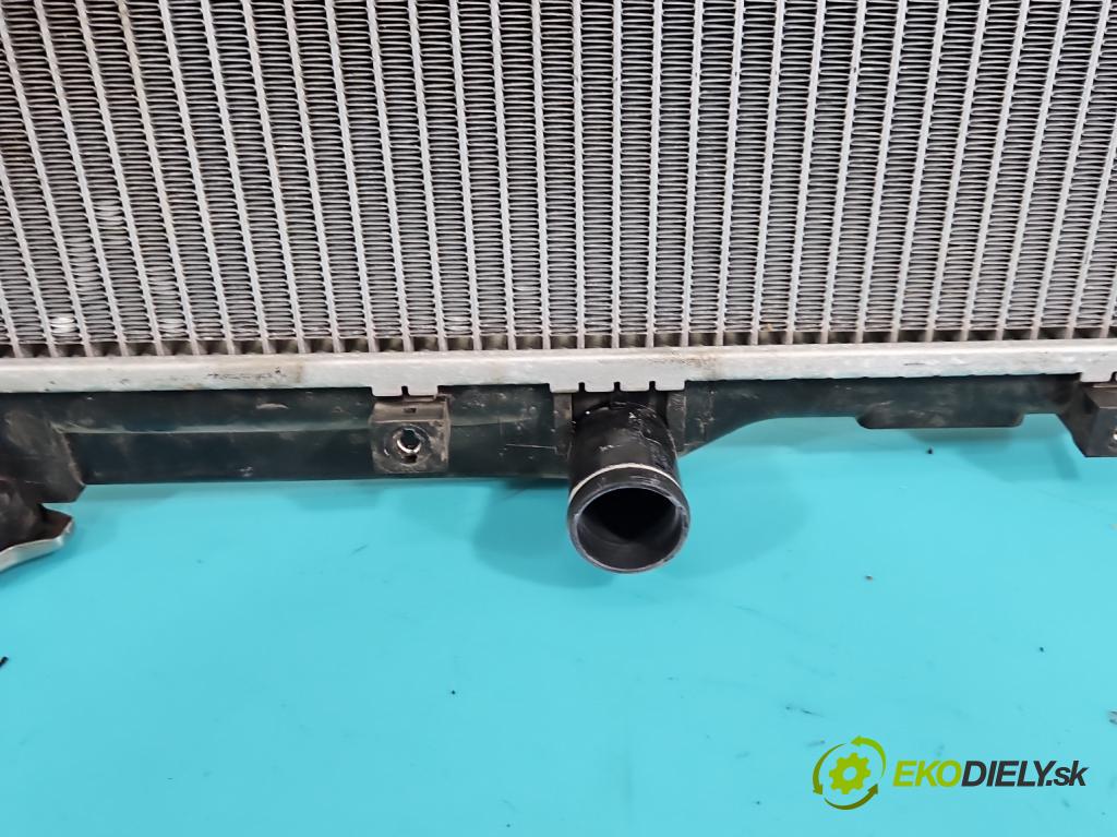 Toyota Carina E 1992-1998 1.6 16V 110 hp manual 81 kW 1587 cm3 4- Chladič vody  (Vodní chladič)