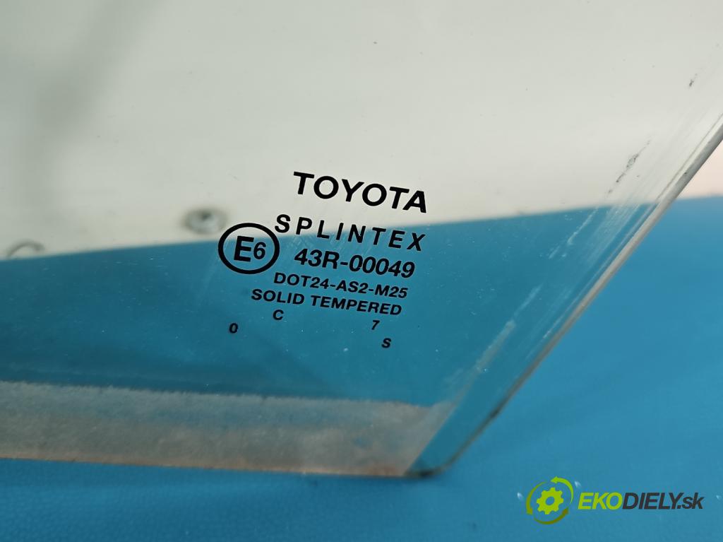 Toyota Carina E 1992-1998 1.6 16V 110 hp manual 81 kW 1587 cm3 4- sklo dveře přední levé