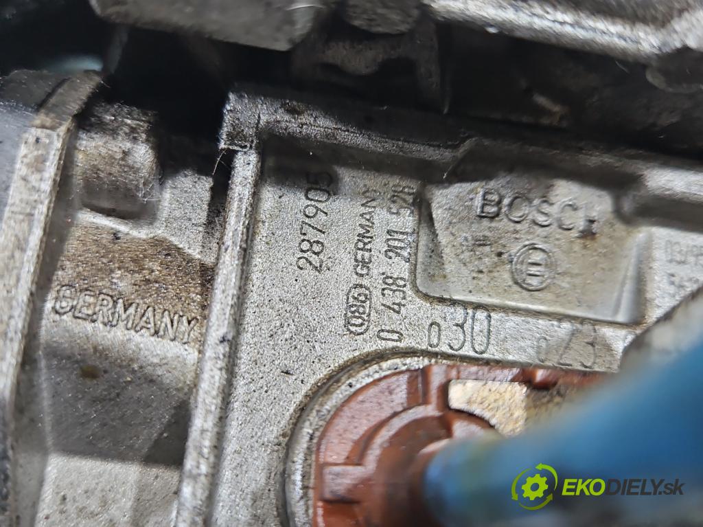 Vw Polo III 6N 1994-2001 1.0 45KM manual 33 kW 1043 cm3 3- vstrekovač 0438201528 (Karburátor)