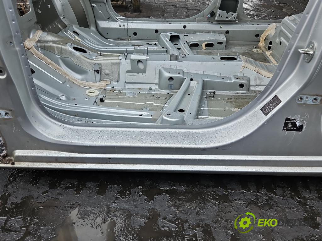 Opel Astra V  2015- 1.5 cdti 122 hp manual 90 kW 1496 cm3 5- práh levý  (Karoserie ostatní)