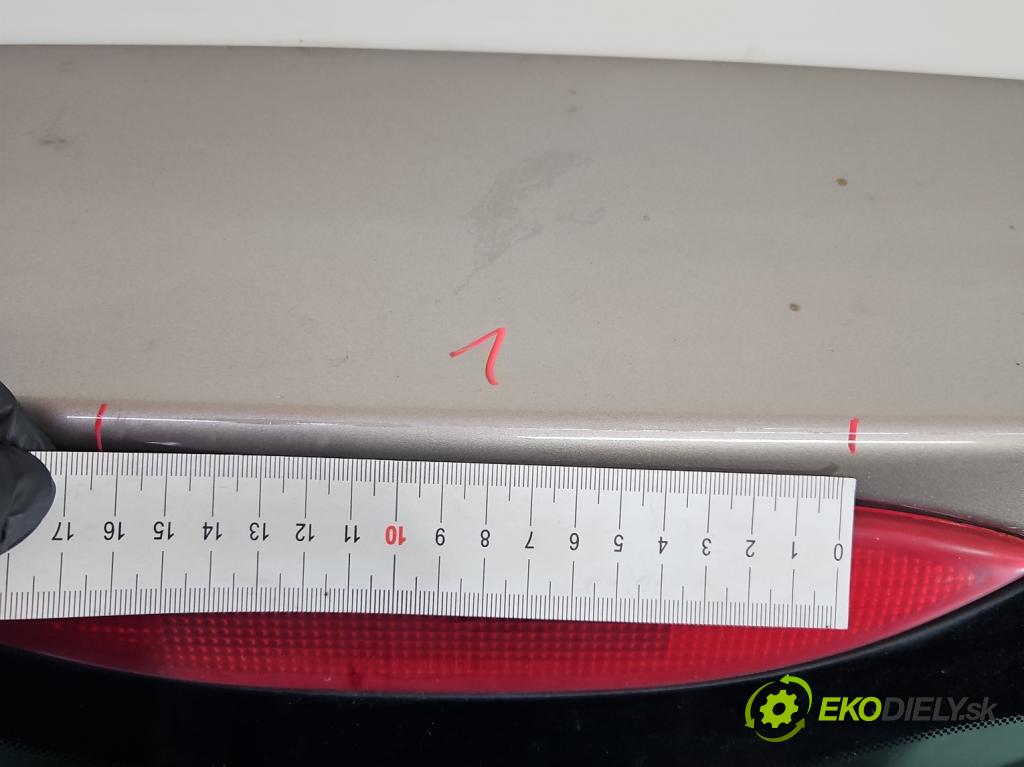 Nissan Note I 2006-2012 1.6 16V 110 hp manual 81 kW 1598 cm3 5- zadní kufrové dveře  (Zadní kapota (kufr))