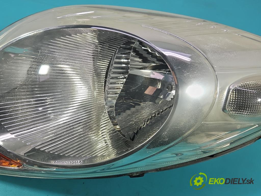 Nissan Note I 2006-2012 1.6 16V 110 HP manual 81 kW 1598 cm3 5- Reflektor: pravý 89900917 (Svetlo predné pravé)
