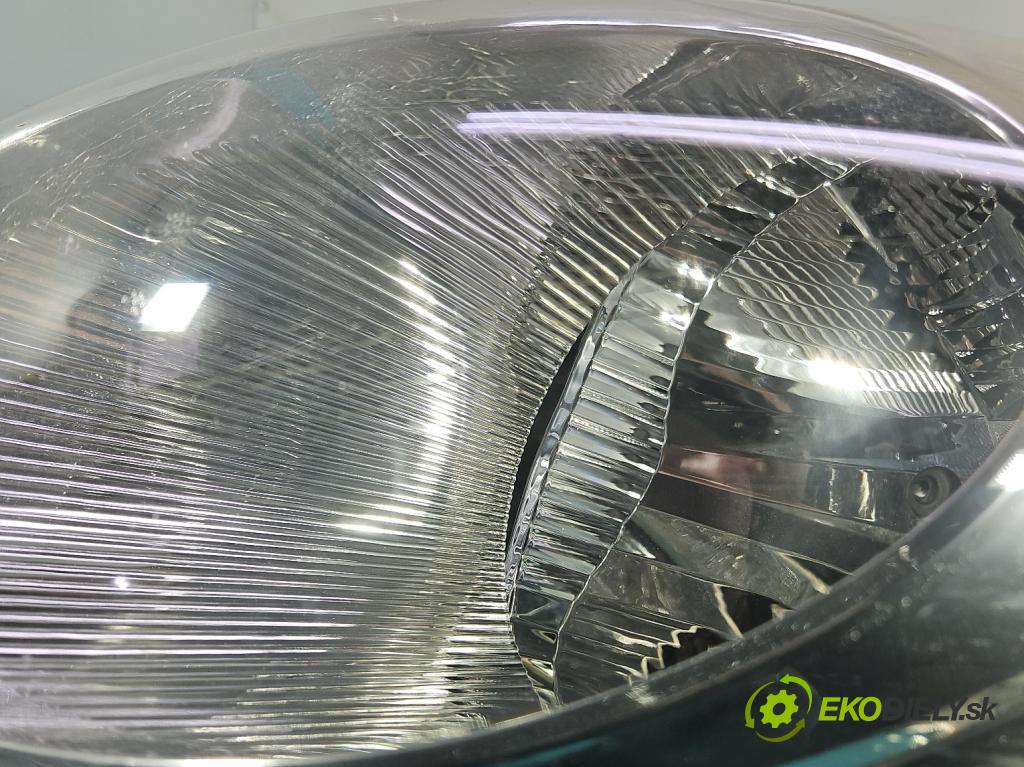 Nissan Note I 2006-2012 1.6 16V 110 HP manual 81 kW 1598 cm3 5- Reflektor: pravý 89900917 (Svetlo predné pravé)