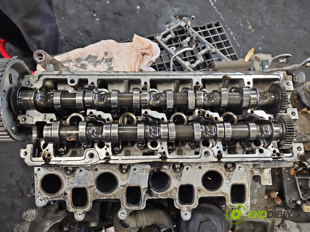 Vw Passat B7 2010-2014 2.0 tdi 140 hp manual 103 kW 1968 cm3 4- hlava motoru CFF