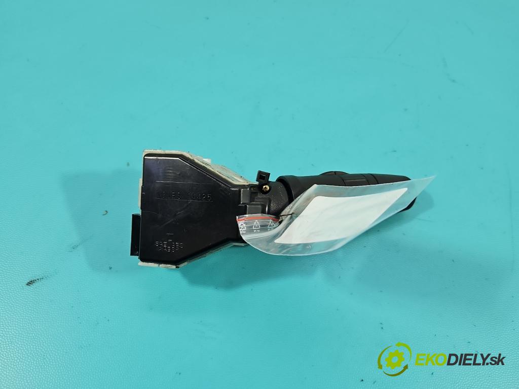 Nissan Note I 2006-2012 1.6 16V 110 HP manual 81 kW 1598 cm3 5- prepínač smeroviek  (Prepínacie páčky pod volantom)