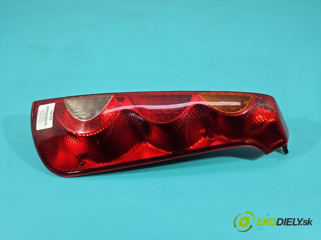 Nissan Note I 2006-2012 1.6 16V 110 HP manual 81 kW 1598 cm3 5- svetlo / reflektor zadné pravé  (Kľučka dverí ostatné)