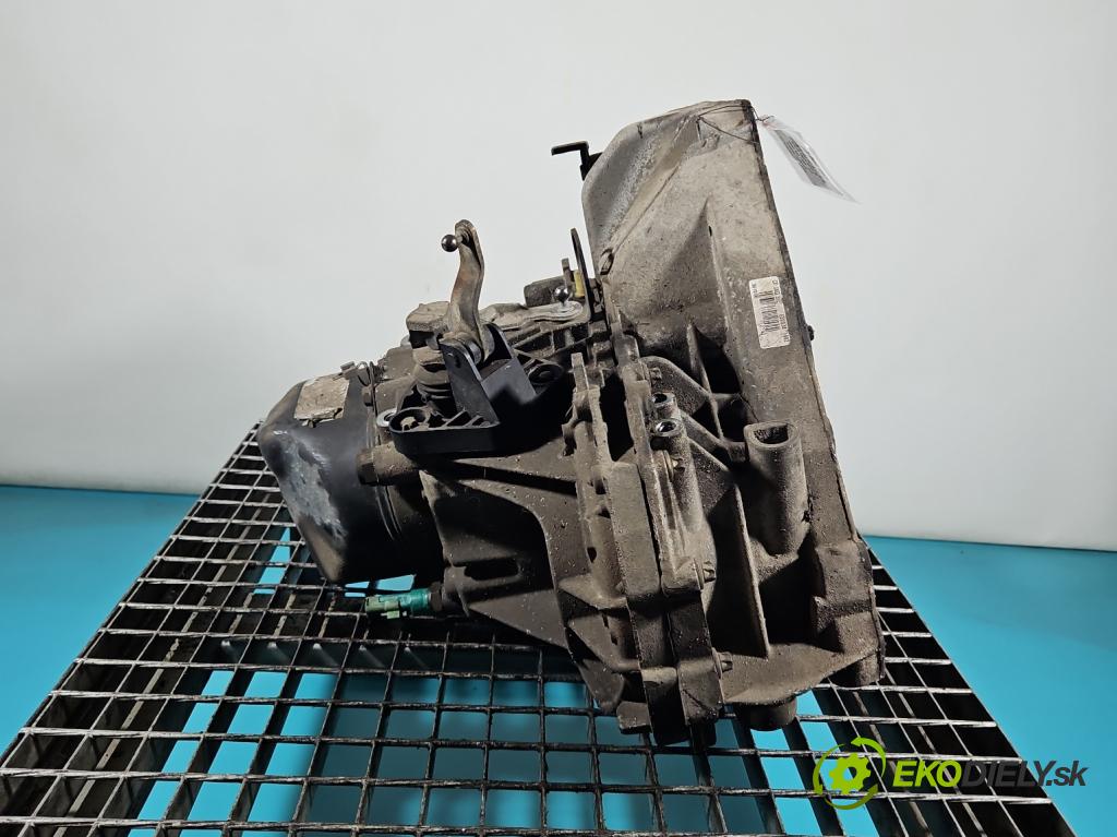 Nissan Note I 2006-2012 1.6 16V 110 hp manual 81 kW 1598 cm3 5- převodovka stupňová manual JH3 149