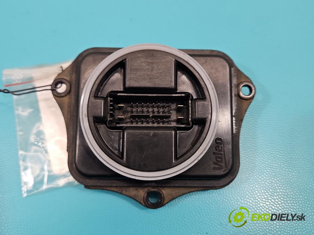 Vw Passat B7 2010-2014 2.0 tdi 140 HP manual 103 kW 1968 cm3 4- střídač: xenon 3D0941329B (Riadiaca jednotka xenónu)