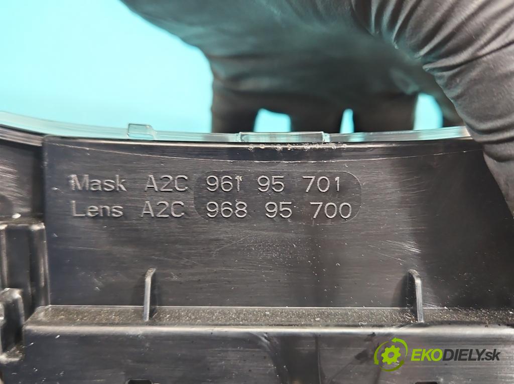 Fiat Tipo II 2015- 1.0 T (46349385) 100 HP manual 73,3 kW 999 cm3 5- prístrojovka/ budíky 00522003330 (Prístrojová doska)