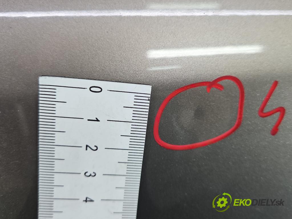 Nissan Note I 2006-2012 1.6 16V 110 HP manual 81 kW 1598 cm3 5- dvere predné pravé  (Kľučka dverí ostatné)