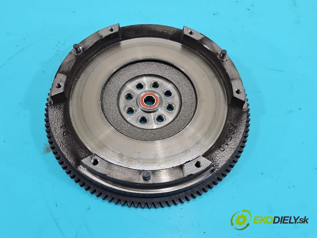 Suzuki Vitara II 2015- 1.5 16V 102 HP automatic 75 kW 1462 cm3 5- Spojka:  (Spojková sada)