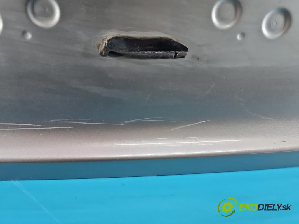 Lexus IS III 2014-2025 2.5 vvti 181KM automatic 133 kW 2494 cm3 4- zadní kufrové dveře  (Zadní kapota (kufr))