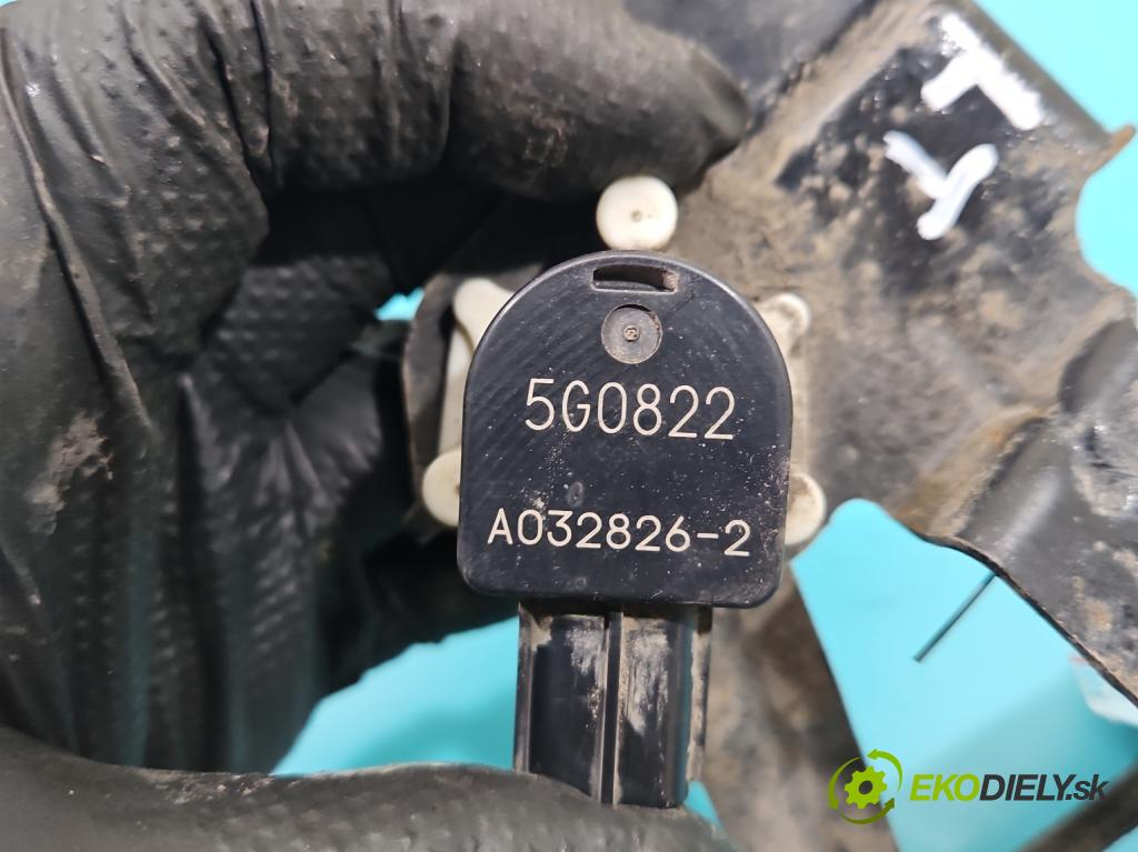 Lexus IS III 2014-2025 2.5 vvti 181KM automatic 133 kW 2494 cm3 4- snímač nastavenia xenon A032826-2 (Snímač)