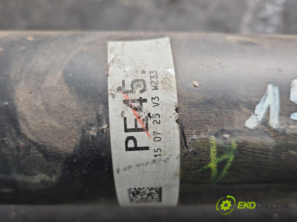 Lexus IS III 2014-2025 2.5 vvti 181KM automatic 133 kW 2494 cm3 4- hřídel hnací zadní  (Kardanový hřídel)