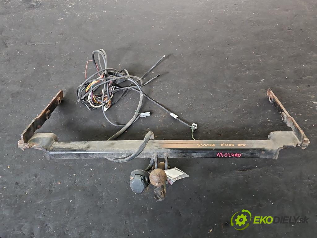 Nissan Note I 2006-2012 1.6 16V 110 hp manual 81 kW 1598 cm3 5- oko tažné  (Tažné zařízení)